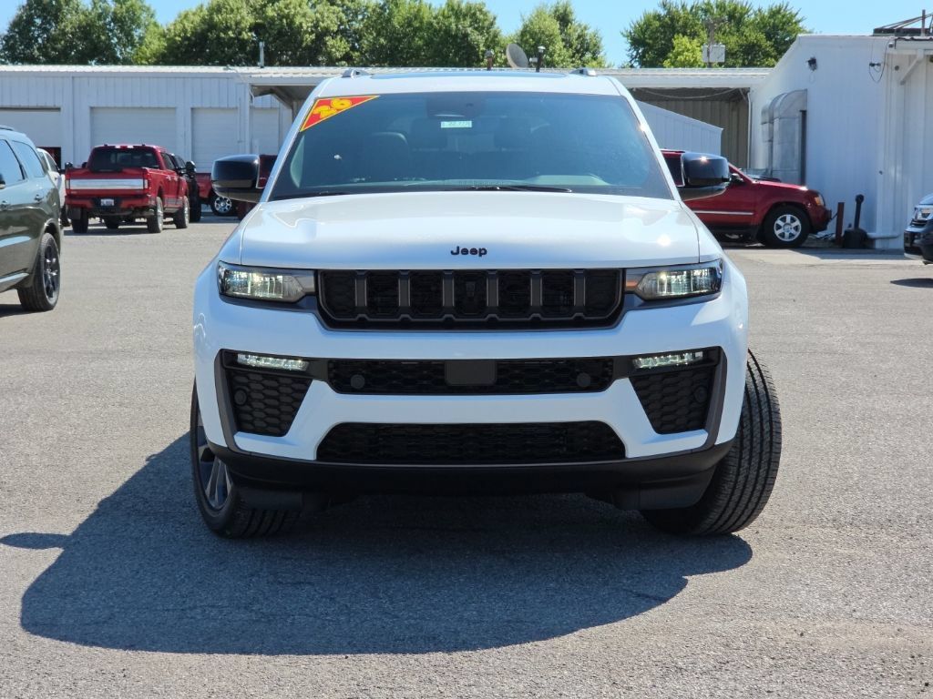 New 2026 Jeep Grand Cherokee L Limited AWD/4WD image 2