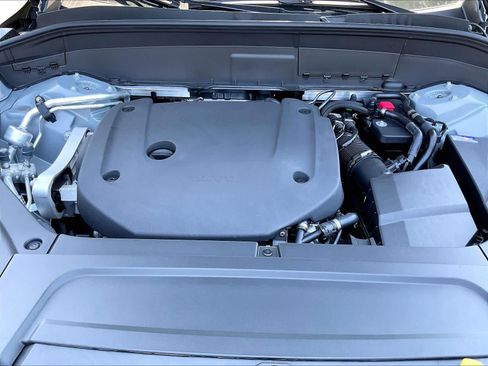 New 2027 Volvo XC90 B6 Plus AWD/4WD image 13