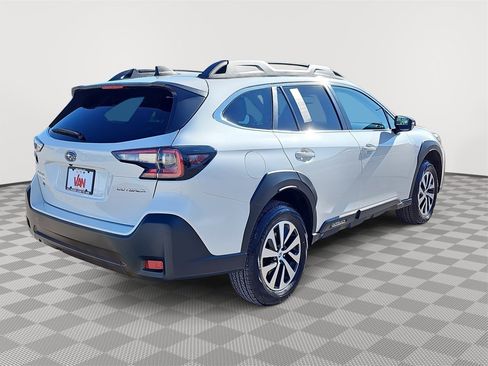 Certified 2023 Subaru Outback Premium image 5