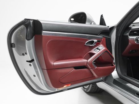 Used 2019 Porsche 911 Carrera image 18