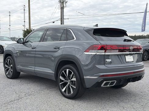 Used 2025 Volkswagen Atlas Cross Sport SEL Premium R-Line AWD/4WD image 4