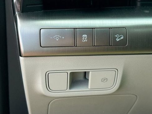 Certified 2026 Hyundai Kona SEL Premium FWD image 10