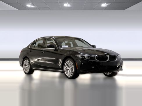 New 2026 BMW 330i xDrive Sedan w/ Convenience Package image 7