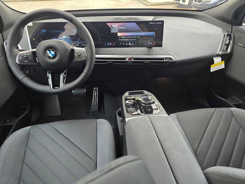 New 2026 BMW iX xDrive60 w/ M Sport Package AWD/4WD image 18