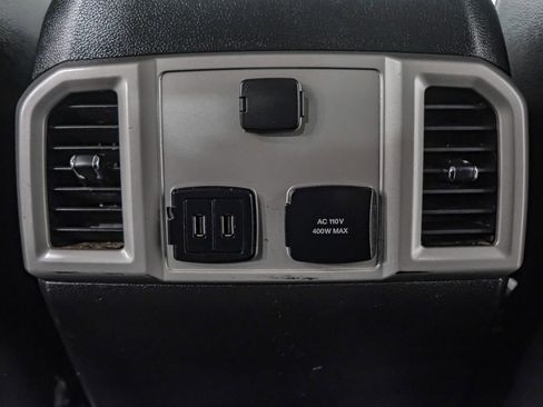 Used 2019 Ford F250 Lariat w/ Lariat Ultimate Package AWD/4WD image 38
