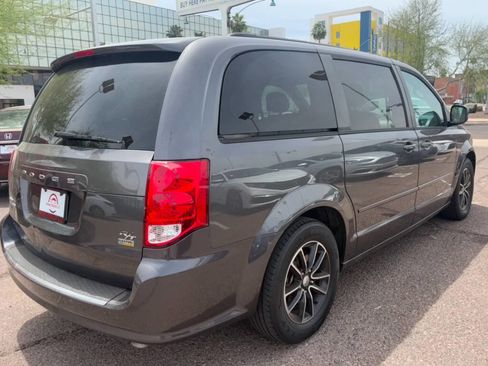 Used 2016 Dodge Grand Caravan R/T FWD image 9
