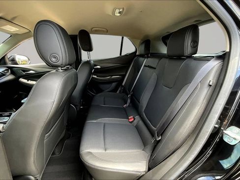 Used 2023 Buick Encore GX Select w/ Sport Touring Package FWD image 23