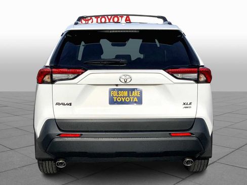 New 2025 Toyota RAV4 XLE image 4