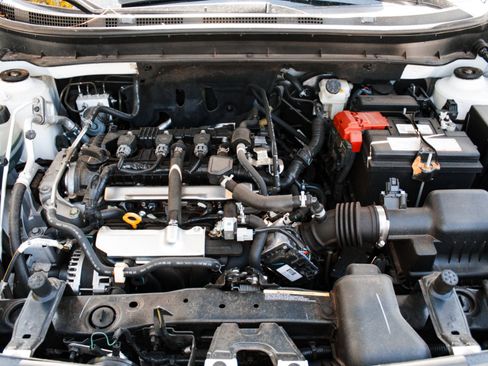 Used 2023 Nissan Kicks SR FWD image 27