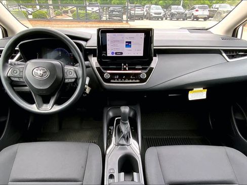 Used 2026 Toyota Corolla LE FWD image 15