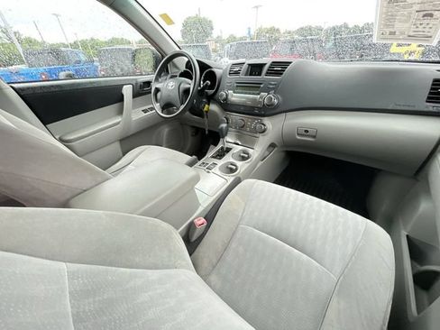 Used 2011 Toyota Highlander 4WD image 34