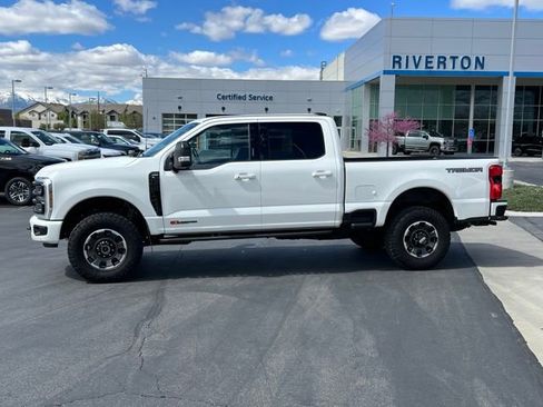 Used 2024 Ford F350 Lariat w/ Lariat Ultimate Package AWD/4WD image 2