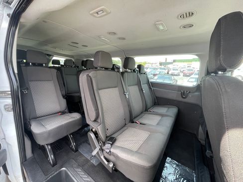 Used 2022 Ford Transit 350 XLT RWD image 28