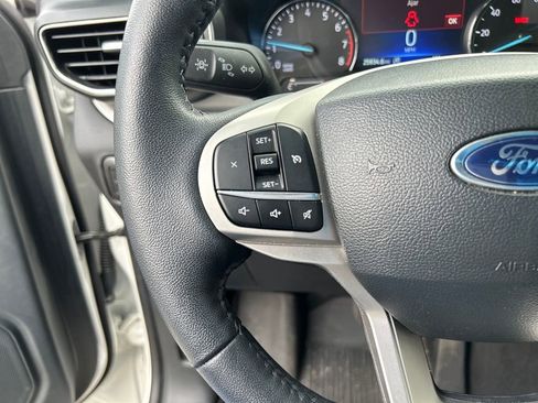 Used 2023 Ford Explorer XLT w/ Equipment Group 202A image 22