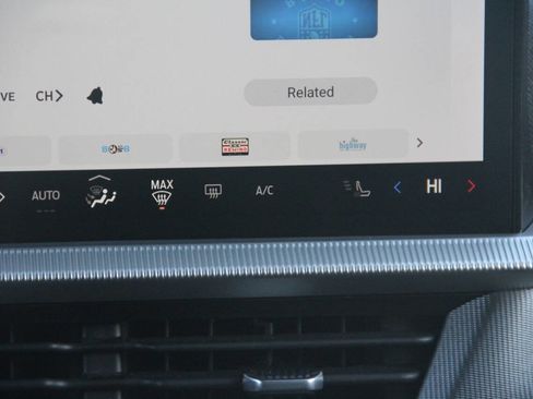 Certified 2025 Ford Explorer ST-Line image 23