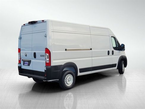 Used 2025 RAM ProMaster 2500 w/ Storage Group image 4