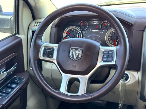 Used 2018 RAM 1500 Laramie image 21