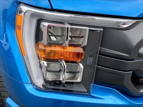 Certified 2021 Ford F150 XLT w/ Equipment Group 302A High image 27