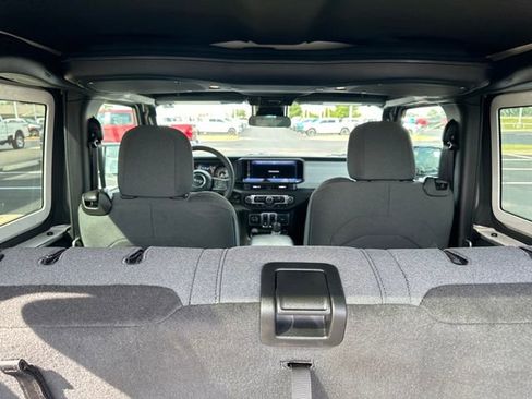 Used 2024 Jeep Wrangler Sport AWD/4WD image 13