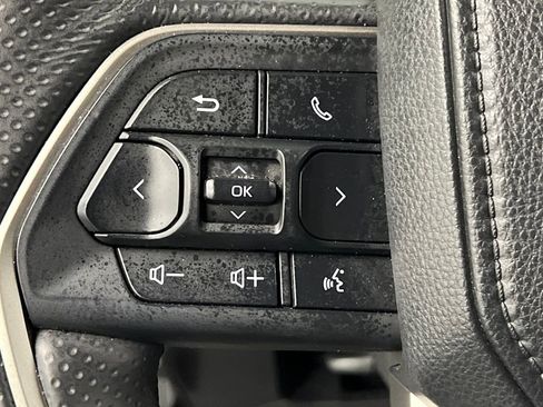 Used 2025 Toyota 4Runner SR5 image 39