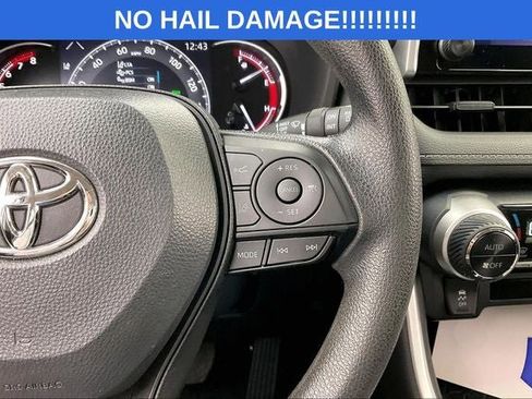 Used 2024 Toyota RAV4 XLE AWD/4WD image 23