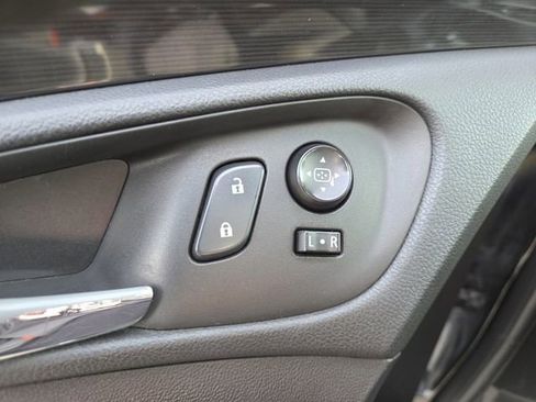 Used 2014 Buick Regal Turbo image 9