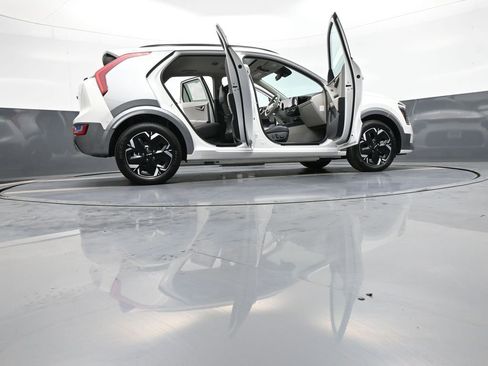 New 2025 Kia Niro Wave w/ Wave Preserve Package image 49