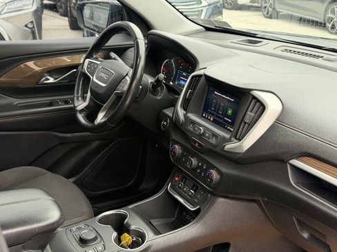 Used 2020 GMC Terrain SLE w/ Driver Convenience Package AWD/4WD image 9