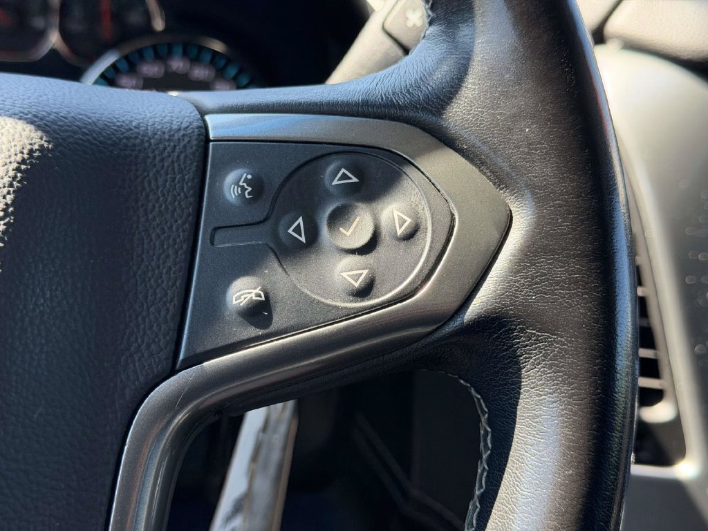 Used 2018 Chevrolet Suburban LT AWD/4WD image 26