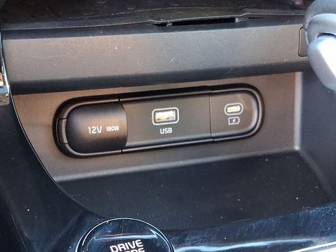 Used 2025 Kia Seltos EX w/ EX Sunroof Package AWD/4WD image 19