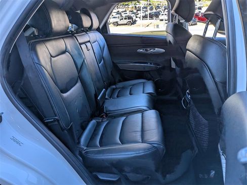 Used 2022 Genesis GV70 2.5T w/ Advanced Package image 29