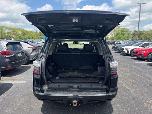 Used 2016 Toyota 4Runner Limited AWD/4WD image 8