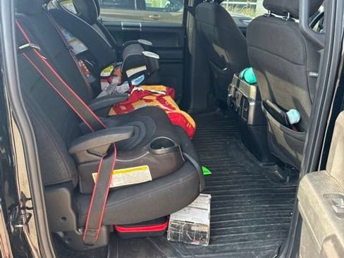Used 2018 Ford F150 XLT w/ Equipment Group 302A Luxury AWD/4WD image 7