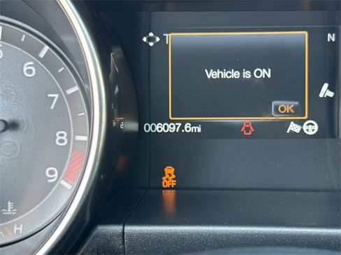 Used 2019 Ford Mustang Shelby GT350 w/ Technology Package image 28