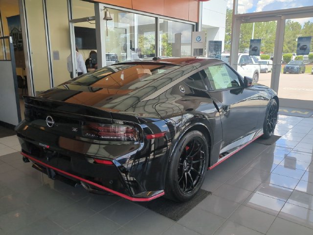 New 2027 Nissan Z Performance w/ Essentials Package (NISMO) RWD image 3