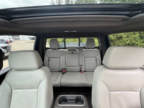 Used 2022 Chevrolet Silverado 1500 LTZ w/ LTZ Premium Package image 3