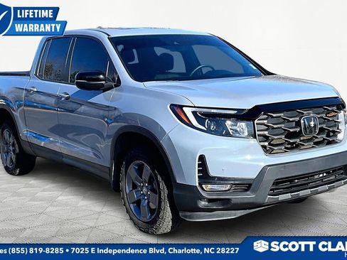 Used 2024 Honda Ridgeline TrailSport image 1