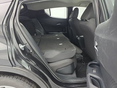 Used 2021 Toyota C-HR LE image 38