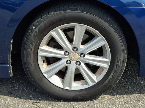 Used 2010 Subaru Legacy 2.5i Premium AWD/4WD image 27