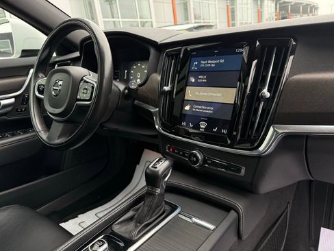 Used 2018 Volvo V90 T5 Cross Country w/ Convenience Package image 28