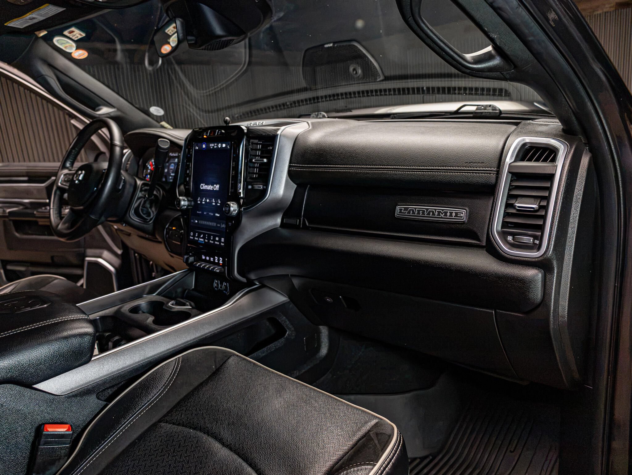 Used 2024 RAM 3500 Laramie w/ Night Edition AWD/4WD image 20