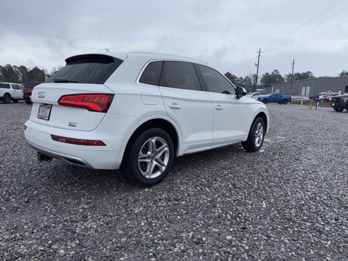 Used 2018 Audi Q5 2.0T Premium w/ Premium Plus Package image 4