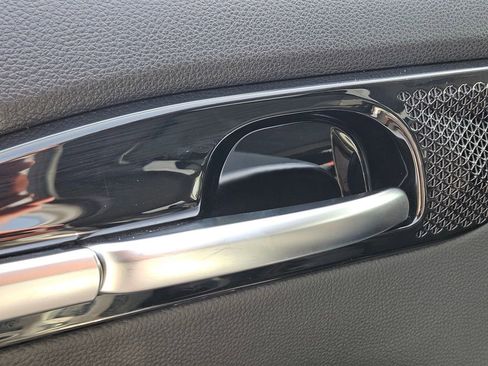 Used 2025 Kia Seltos S FWD image 16