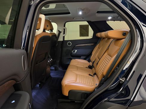 Used 2020 Land Rover Discovery HSE AWD/4WD image 23
