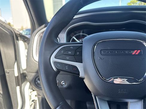 Used 2016 Dodge Charger SXT image 16