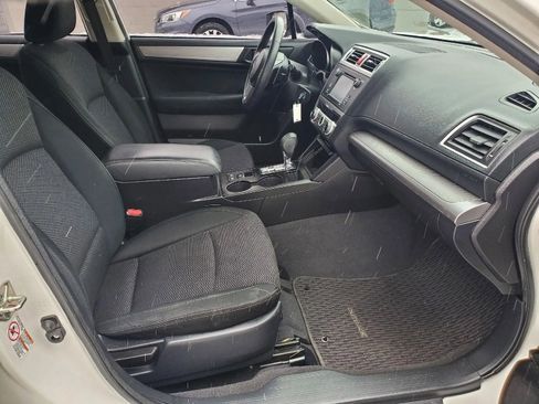 Used 2017 Subaru Outback 2.5i image 14