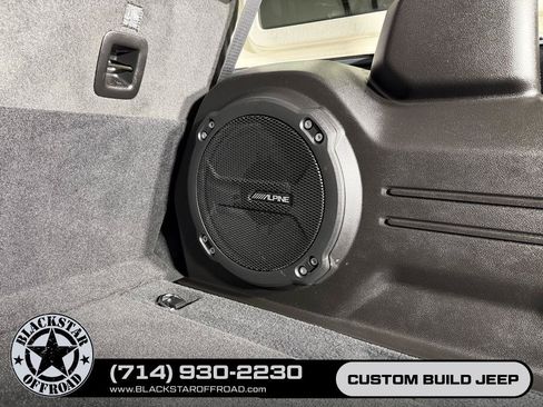 Used 2024 Jeep Wrangler Unlimited Rubicon w/ Capability Package AWD/4WD image 42