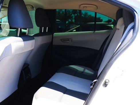 Used 2023 Toyota Corolla LE w/ Carpet Mat Package (TMS) FWD image 33