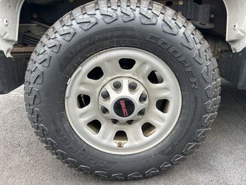 Used 2022 GMC Sierra 3500 Pro w/ Convenience Package RWD image 14