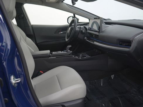 Used 2025 Toyota Prius Limited image 11